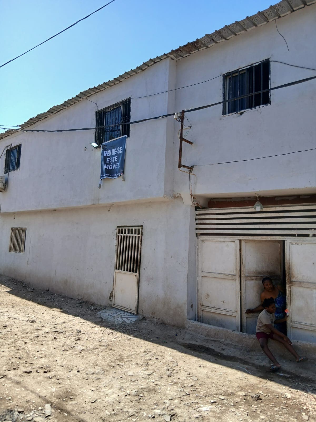 Vivenda no Bairro Valódia